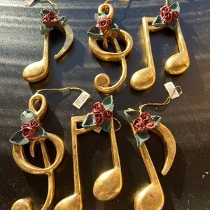 Lot Of 6 VINTAGE  LARGE CUT-OUT Musical Notes ORNAMENTS MIDWEST CANON FALLS NOS
